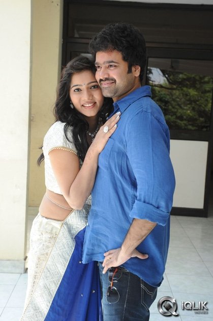 Dollar-Ki-Maro-Vaipu-Movie-First-Look-Launch